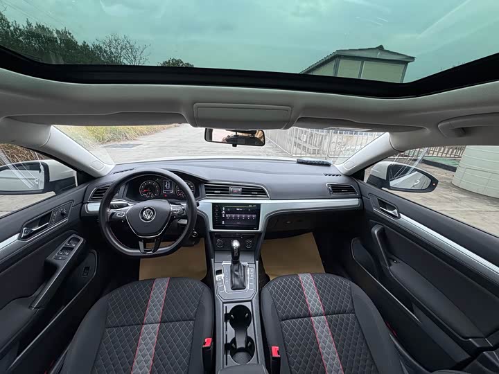 Фото 14 - Volkswagen Lamando L