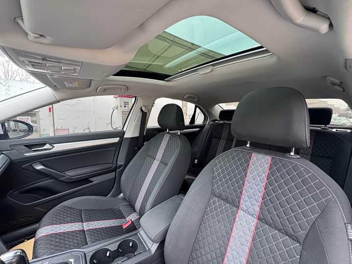 Фото 16 - Volkswagen Lamando L