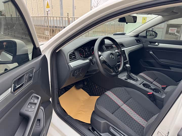 Фото 18 - Volkswagen Lamando L