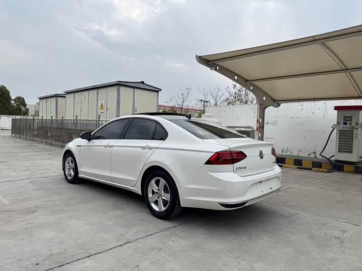 Фото 6 - Volkswagen Lamando L