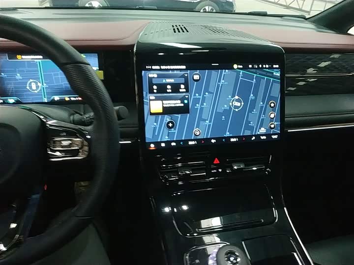 Фото 10 - GAC Trumpchi M8