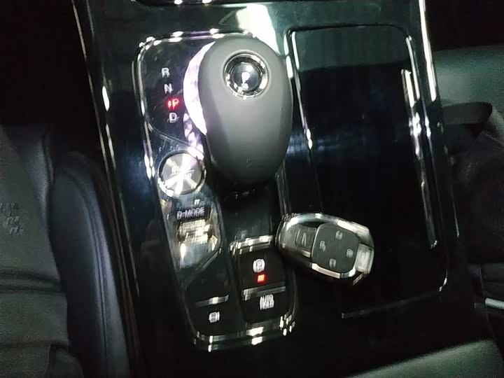 Фото 14 - GAC Trumpchi M8