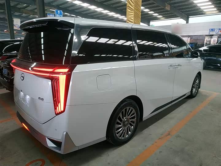 Фото 7 - GAC Trumpchi M8