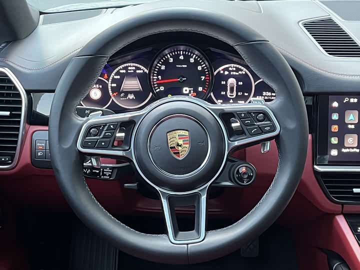 Фото 16 - Porsche Cayenne