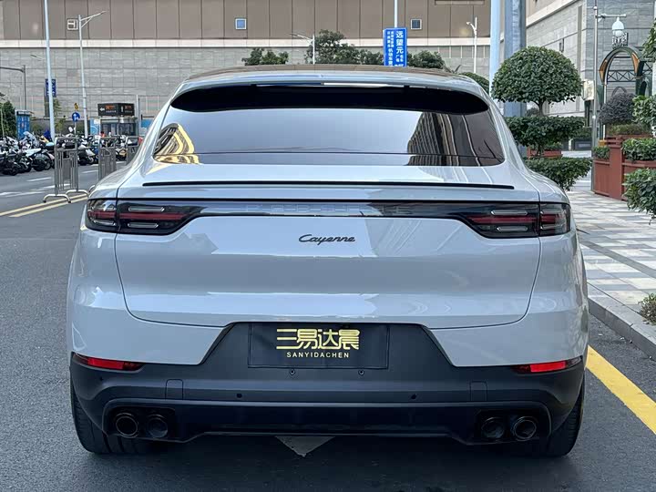 Фото 5 - Porsche Cayenne