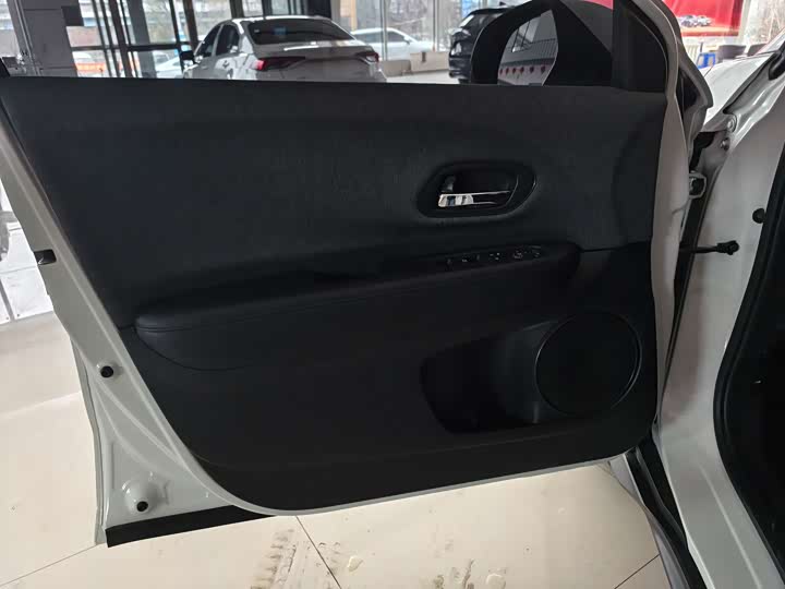 Фото 7 - Honda XR-V