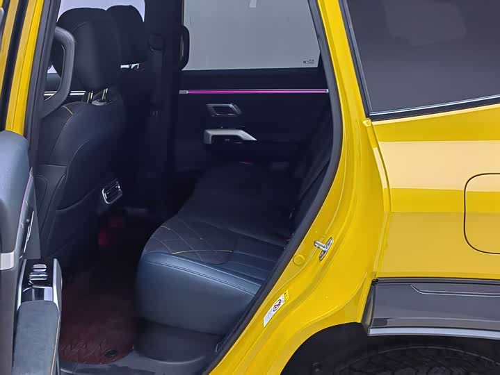 Фото 14 - Changan Deepal G318