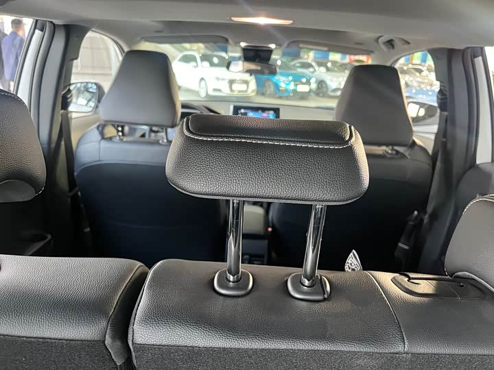 Фото 25 - Toyota Frontlander