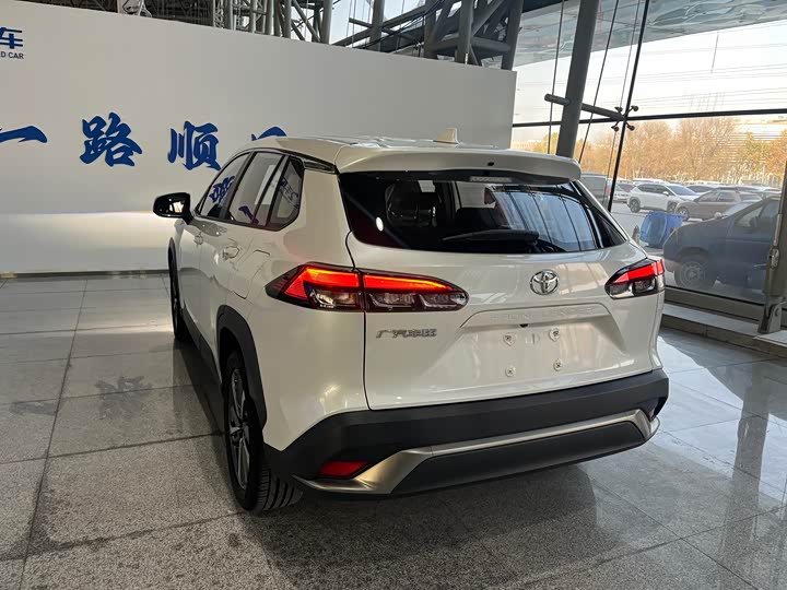 Фото 33 - Toyota Frontlander