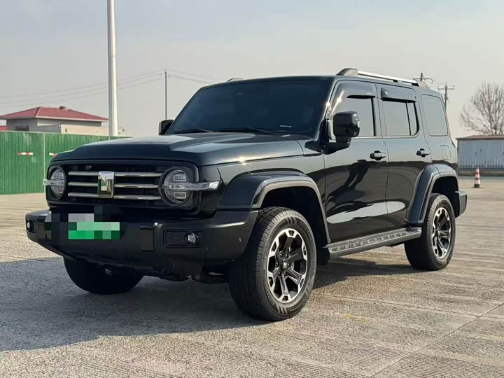 Фото 1 - Tank 300 Hybrid