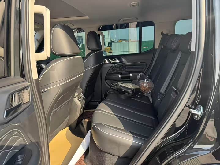 Фото 6 - Tank 300 Hybrid