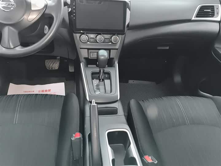 Фото 14 - Nissan Sylphy