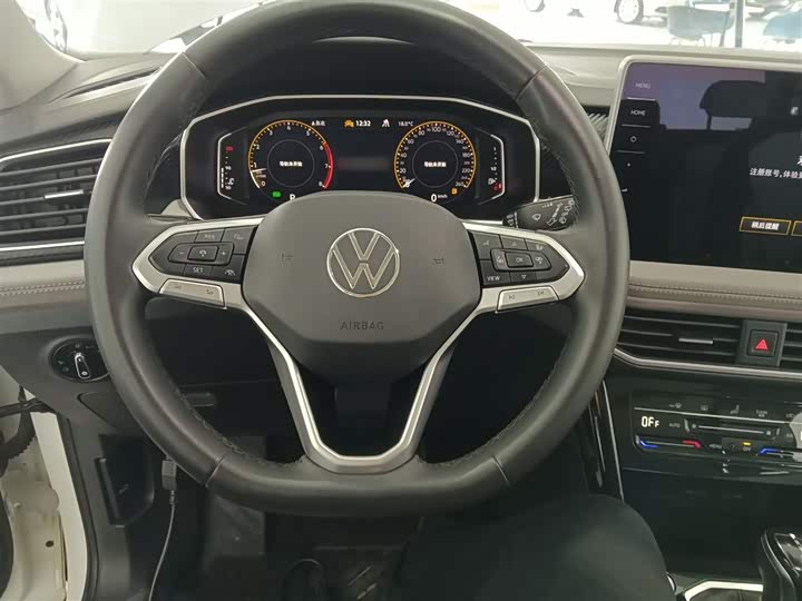 Фото 11 - Volkswagen Tayron