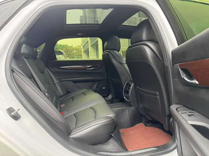 Фото 7 - Cadillac CT6