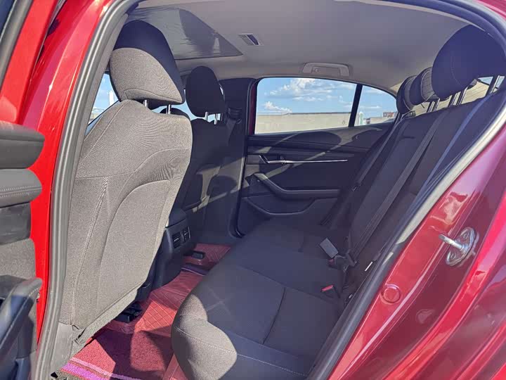 Фото 13 - Mazda 3 (Axela)