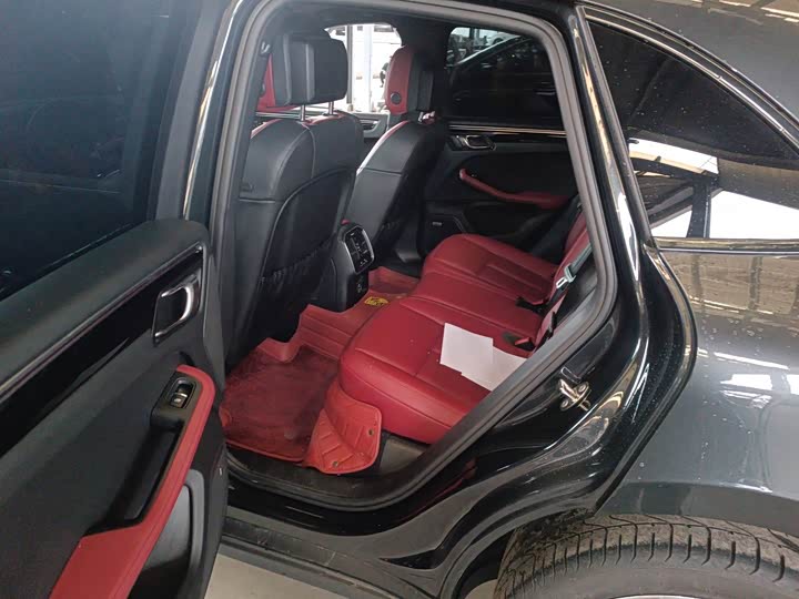 Фото 5 - Porsche Macan