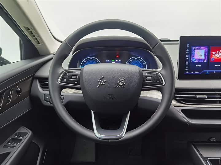 Фото 11 - Hongqi E-QM5