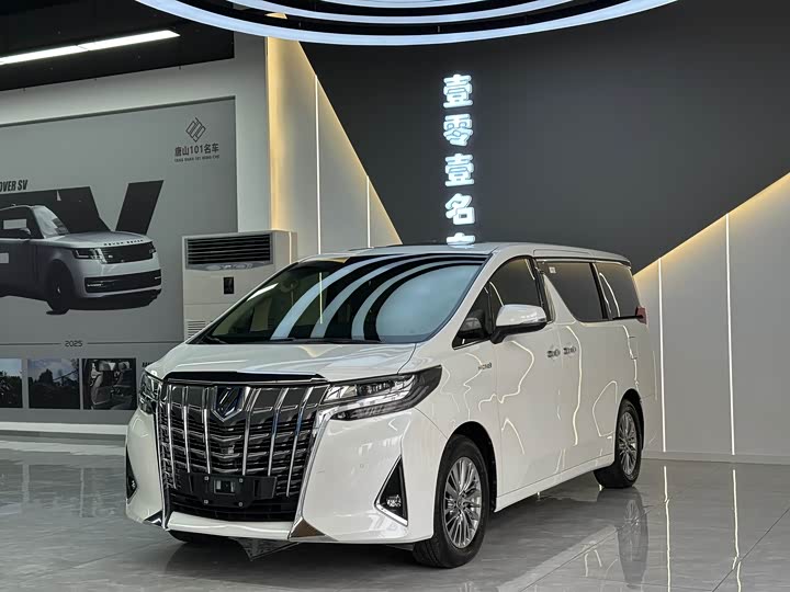 Фото 1 - Toyota Alphard