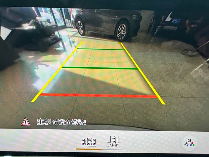 Фото 12 - Volkswagen Lamando L