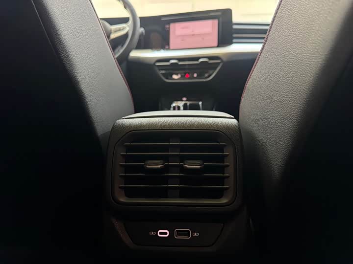 Фото 18 - Volkswagen Lamando L