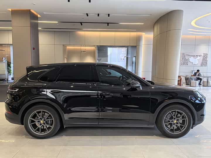 Фото 4 - Porsche Cayenne Hybrid