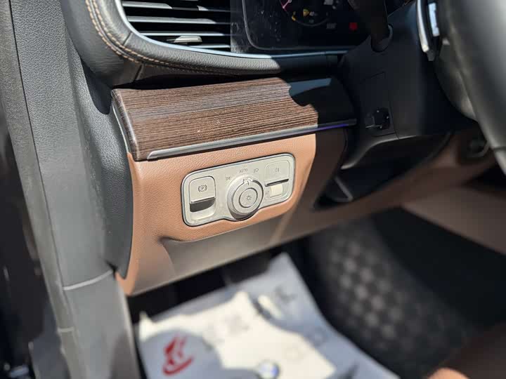 Фото 7 - Mercedes-Benz GLE-Class