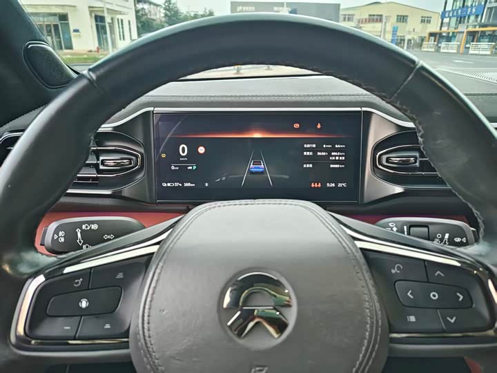 Фото 12 - Nio EC6