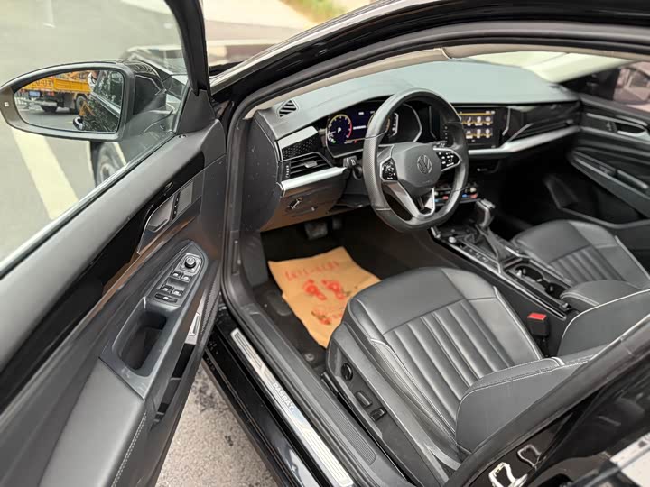 Фото 8 - Volkswagen Passat