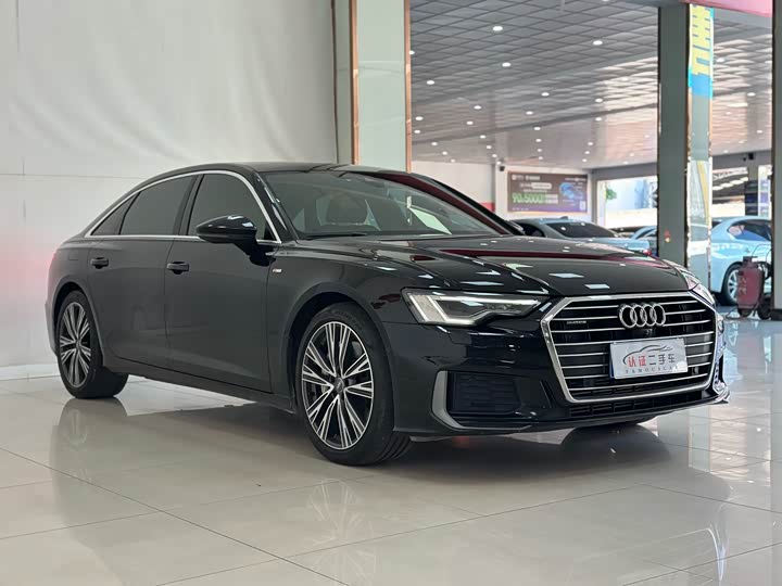 Фото 3 - Audi A6L