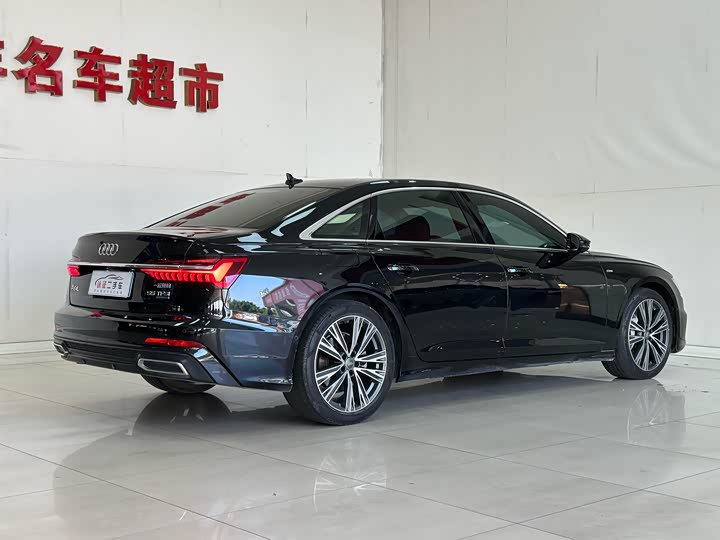 Фото 5 - Audi A6L