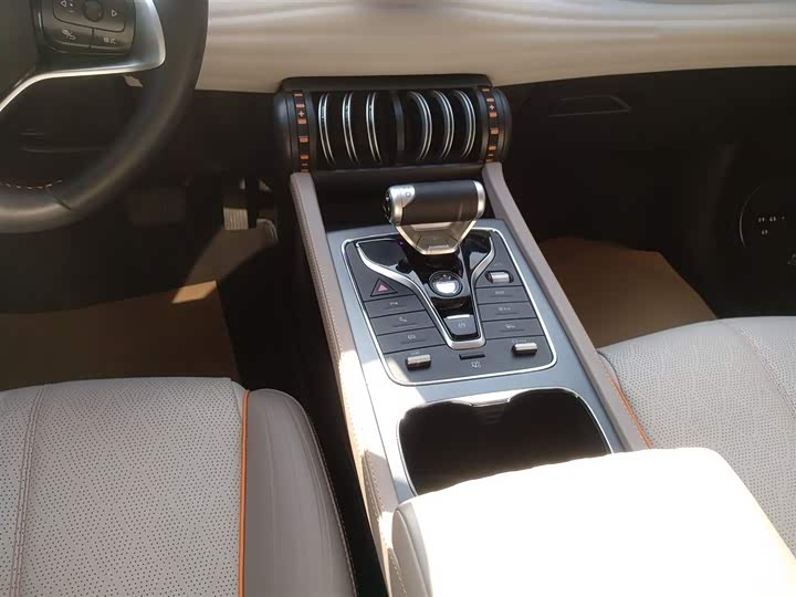 Фото 14 - BYD Yuan Plus