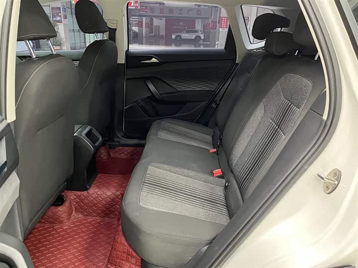 Фото 12 - Volkswagen Tharu