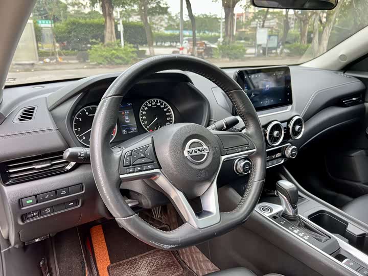 Фото 13 - Nissan Sylphy