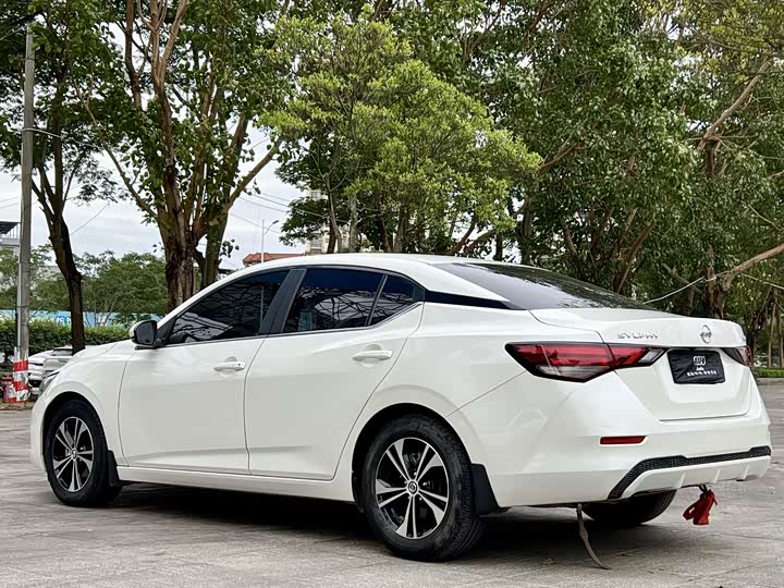 Фото 5 - Nissan Sylphy