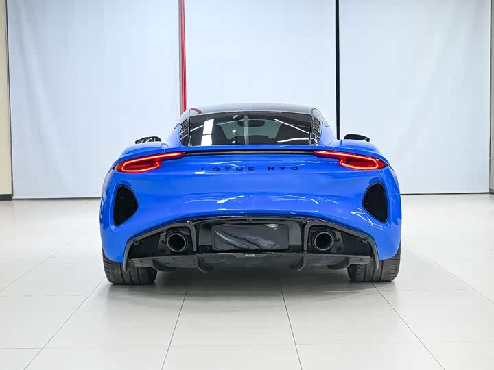 Фото 4 - Lotus Emira