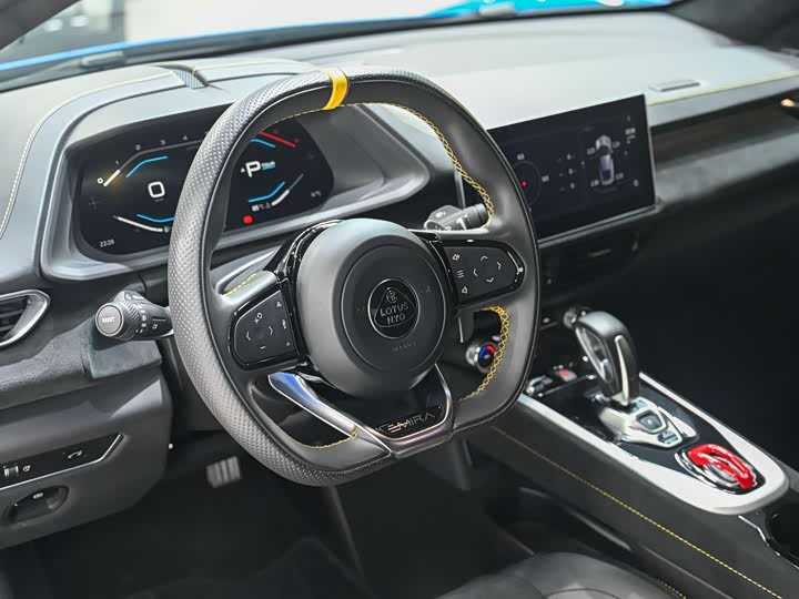 Фото 8 - Lotus Emira