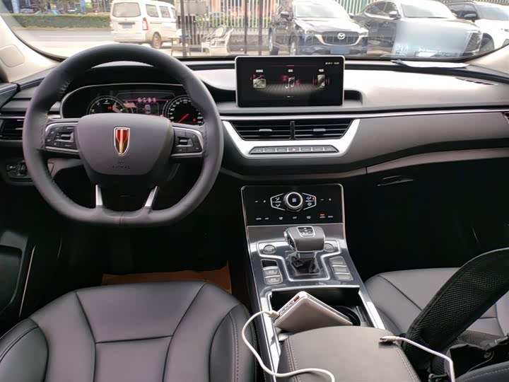 Фото 10 - Hongqi H5