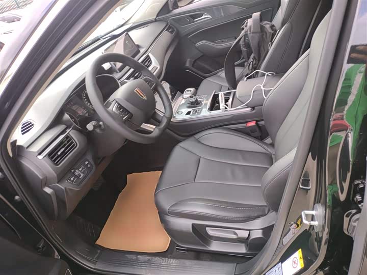 Фото 15 - Hongqi H5