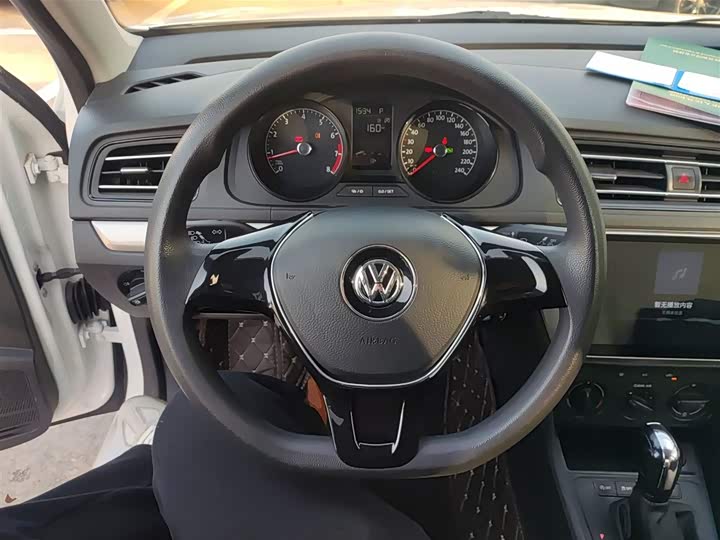 Фото 11 - Volkswagen Lavida