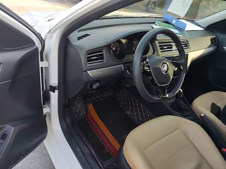 Фото 16 - Volkswagen Lavida