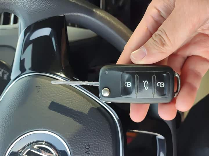 Фото 9 - Volkswagen Lavida