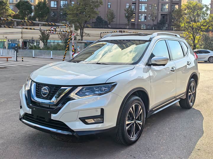 Фото 2 - Nissan X-Trail