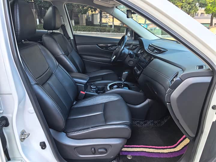 Фото 8 - Nissan X-Trail