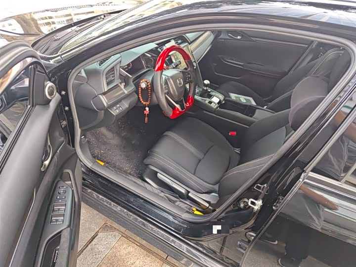 Фото 14 - Honda Civic