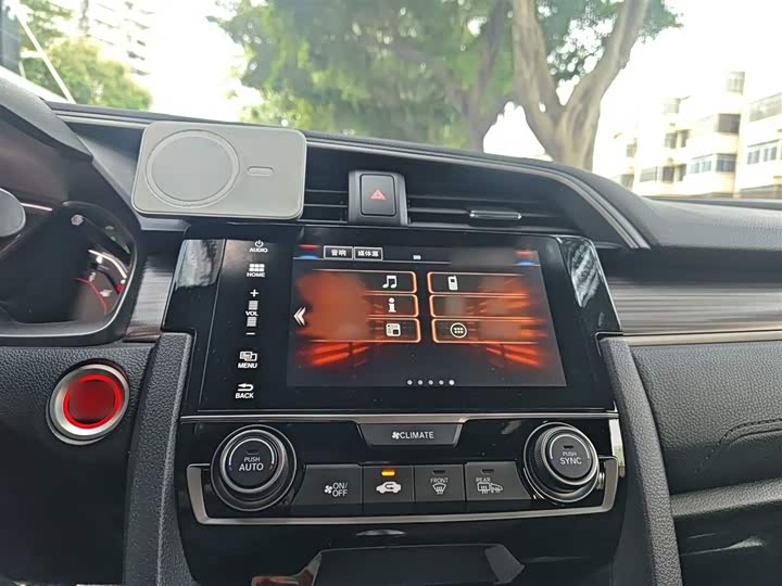 Фото 6 - Honda Civic