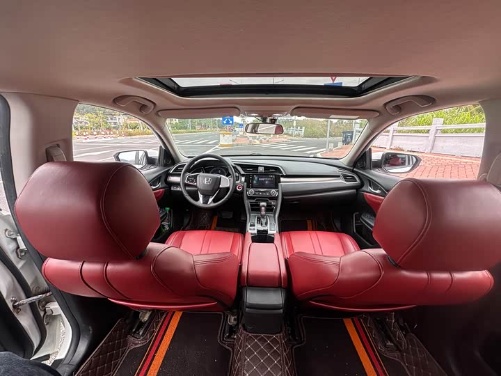 Фото 12 - Honda Civic