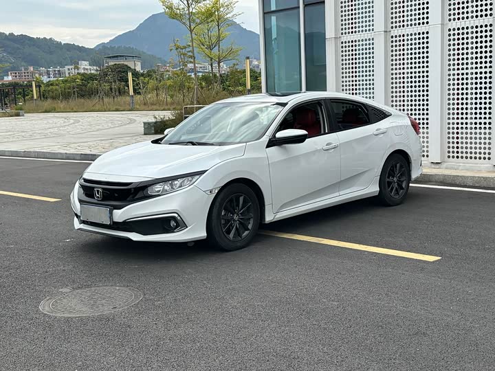 Фото 20 - Honda Civic