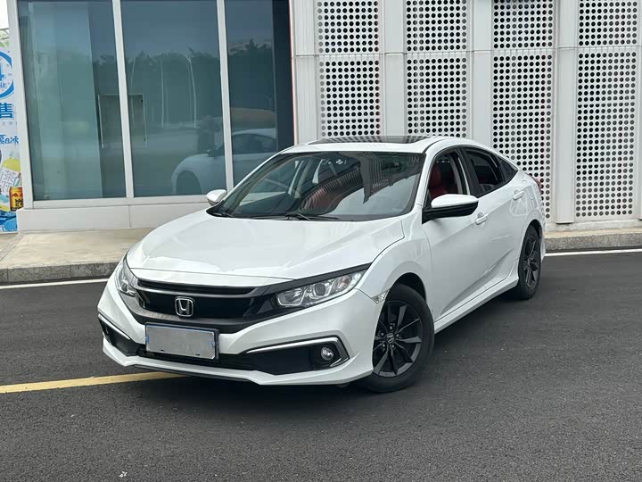 Фото 4 - Honda Civic