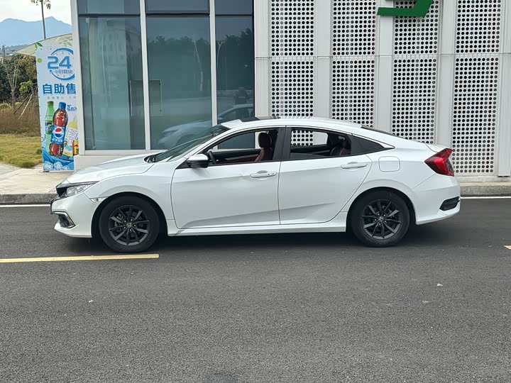 Фото 5 - Honda Civic