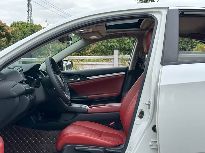 Фото 7 - Honda Civic